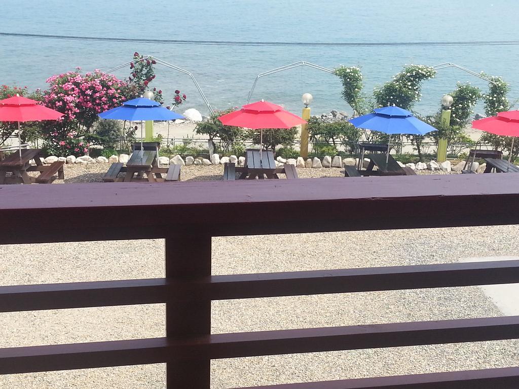 Yongdu Beach Pension Boryeong Bagian luar foto