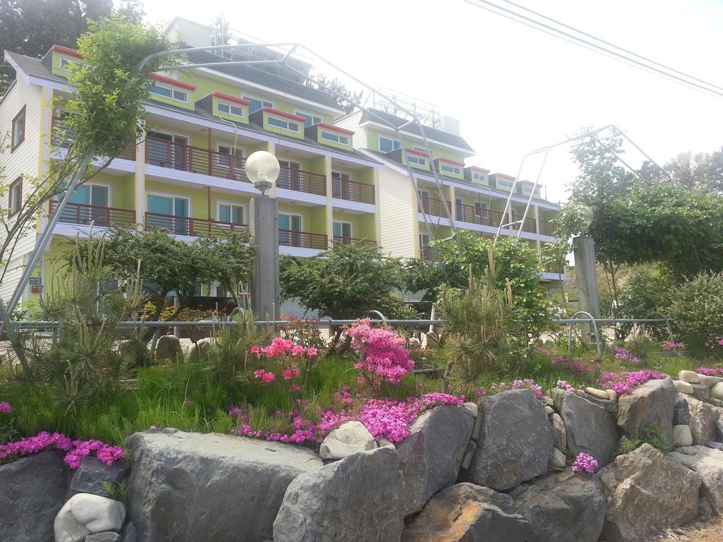 Yongdu Beach Pension Boryeong Bagian luar foto